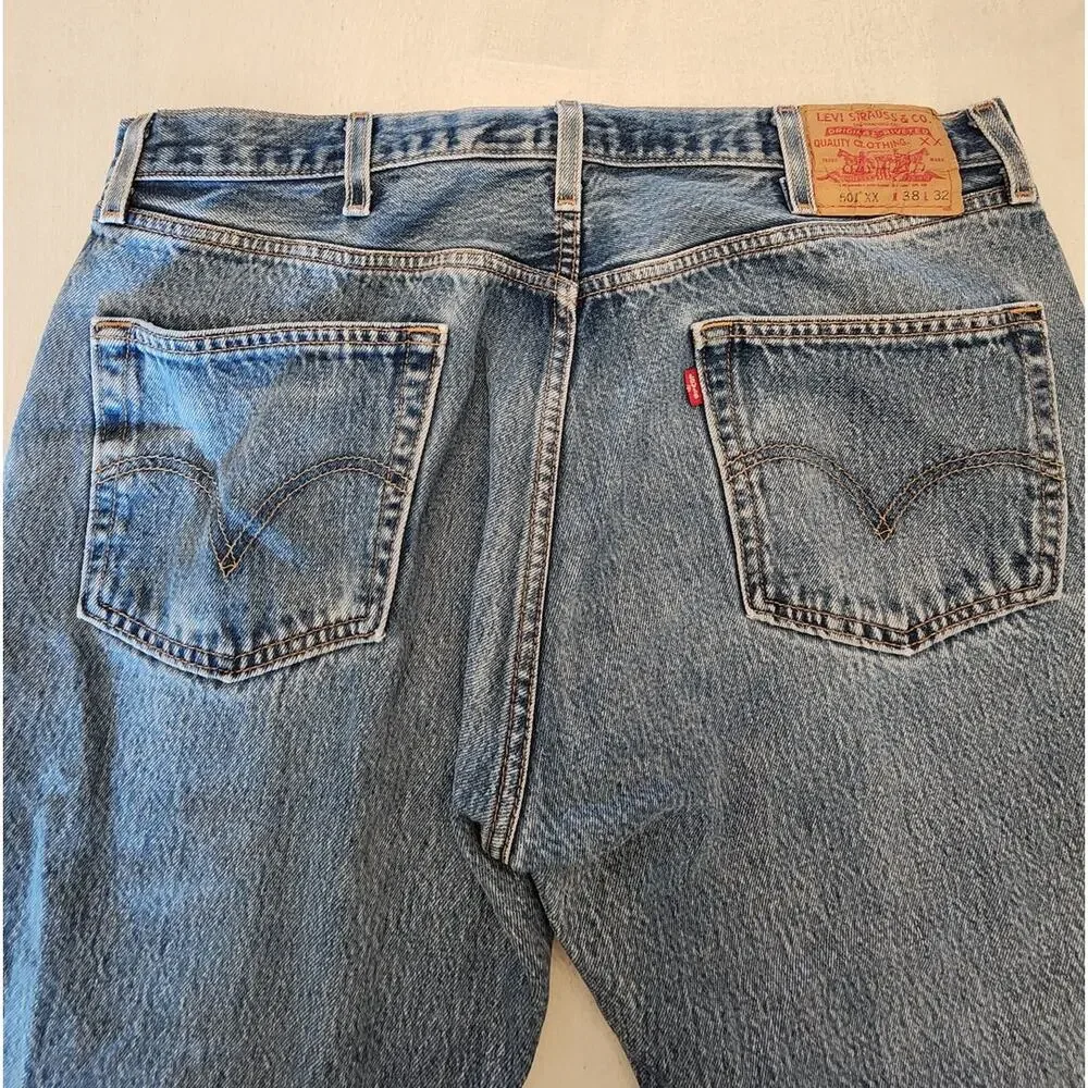 Levis 501 XX Jeans Mens 38x32 Light Wash Denim Button Fly - Picture 6 of 12